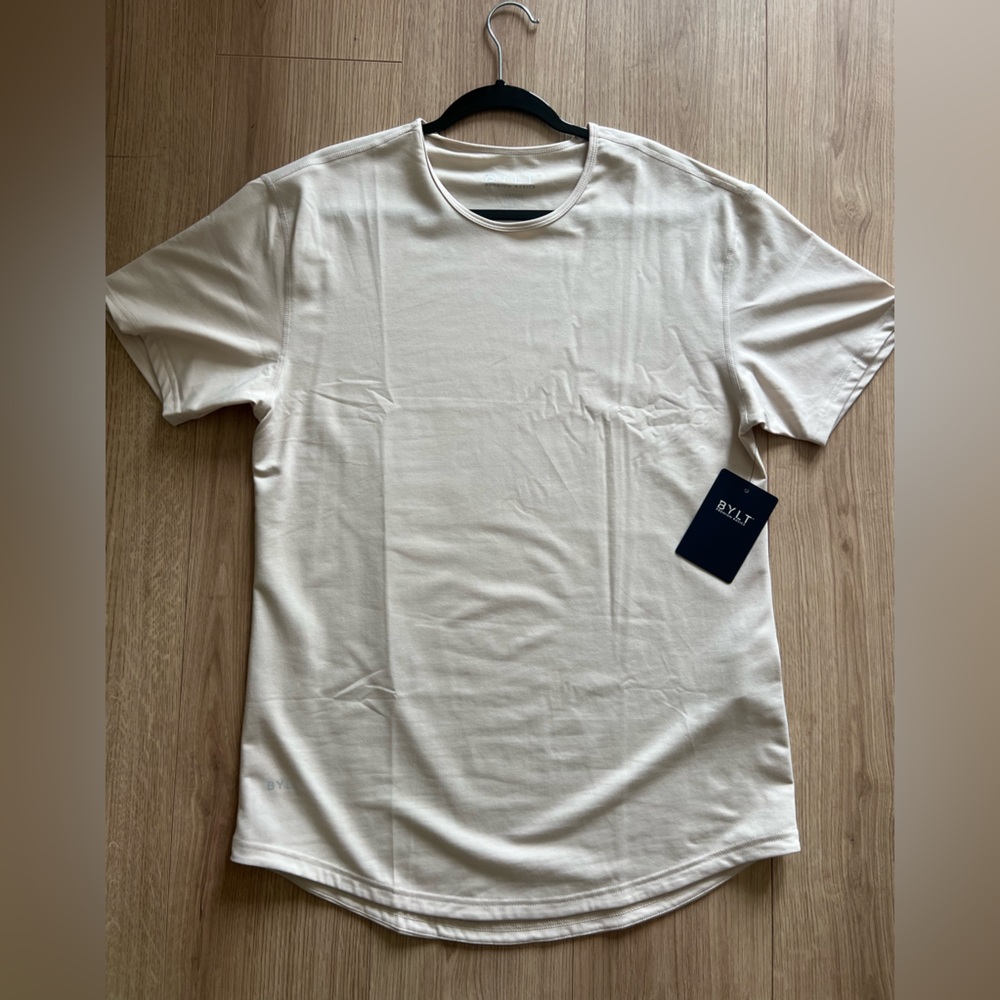BYLT curve hem shirt